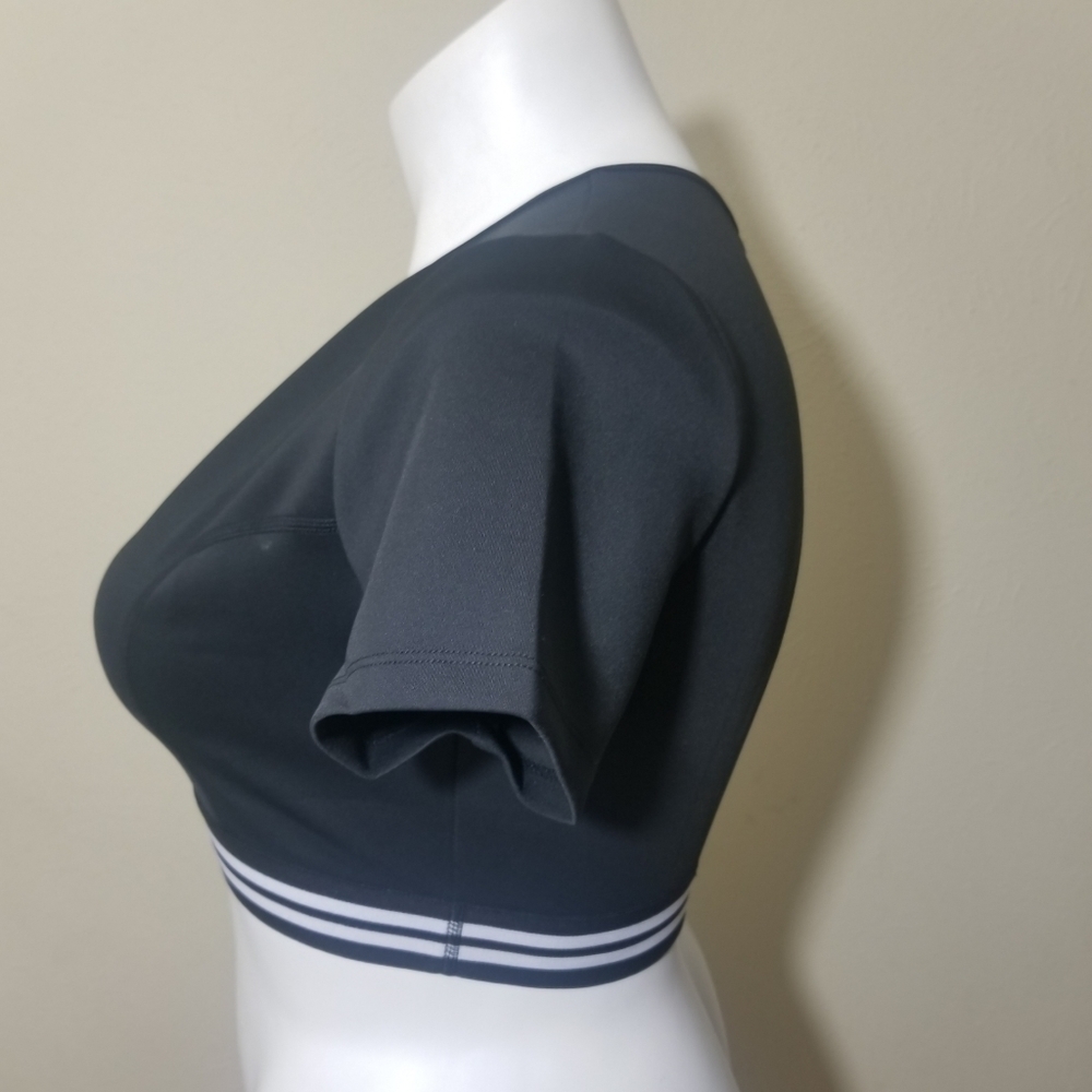 $98 Kendall & Kylie Zip Front Deep V-Neck Crop Top - Picture 6 of 8